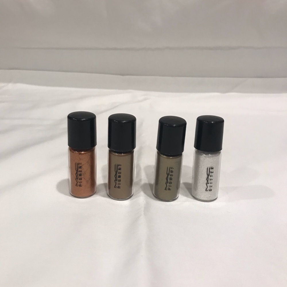 MAC glitter pigment pots